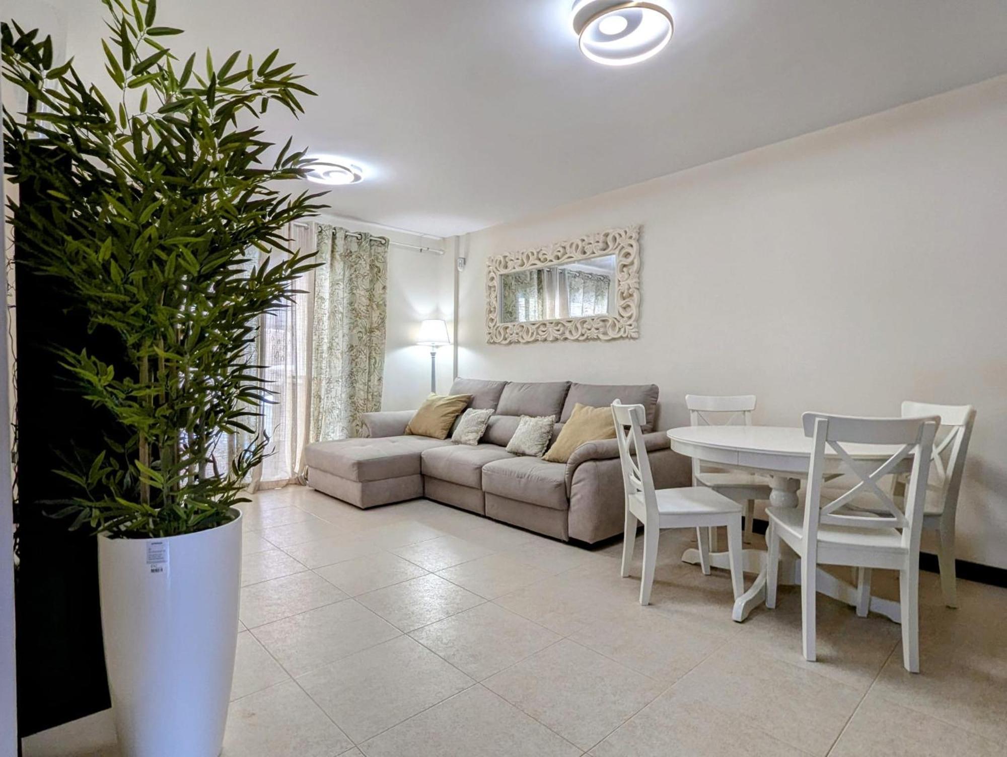 Cozy Apartment In Playa Paraiso Costa Adeje  Exterior photo